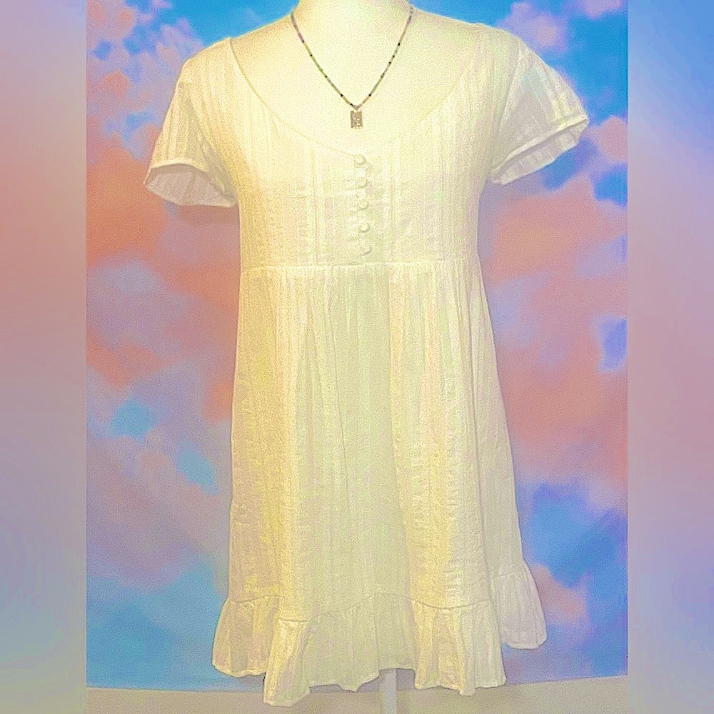 Lovely White Short Sleeve Button Dress (Sz Medium)